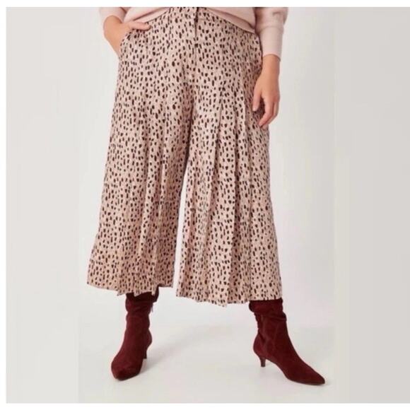 Anthropologie Isobel Cheetah Animal Print Pleated Wide Leg Crop Pants Small W10 - Picture 2 of 8